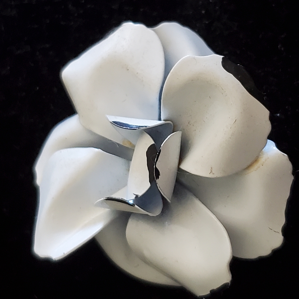 Vintage metal rose brooch painted white